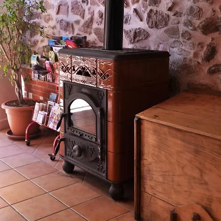 La Ferme Aux Abeilles Ambierle